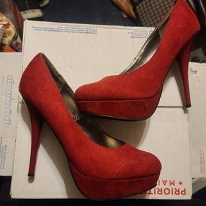 Size 10 Red shoes